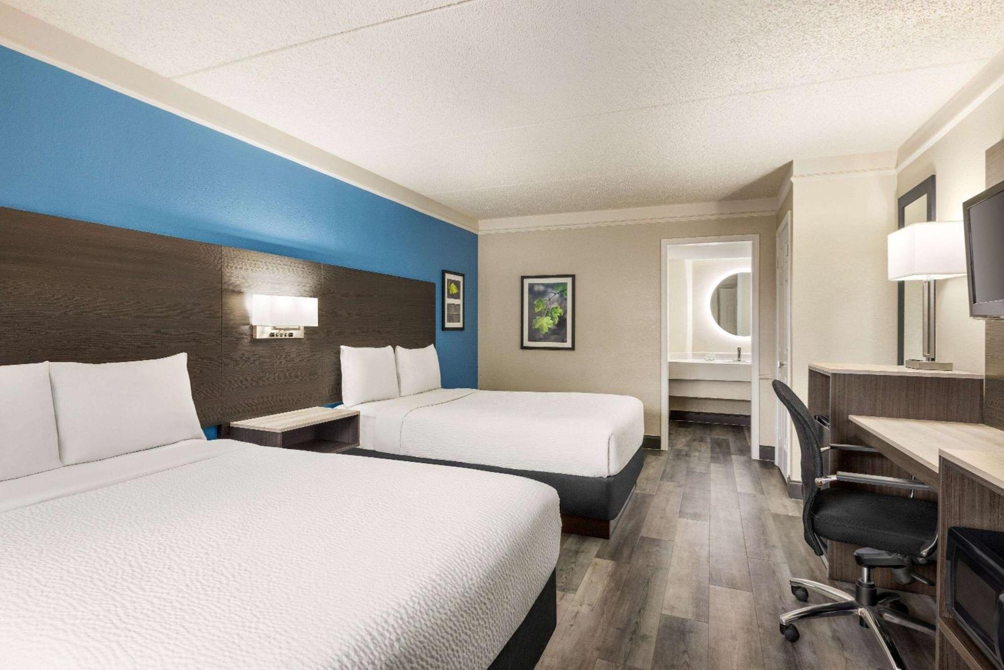 La Quinta Inn By Wyndham San Antonio I-35 N At Toepperwein Esterno foto