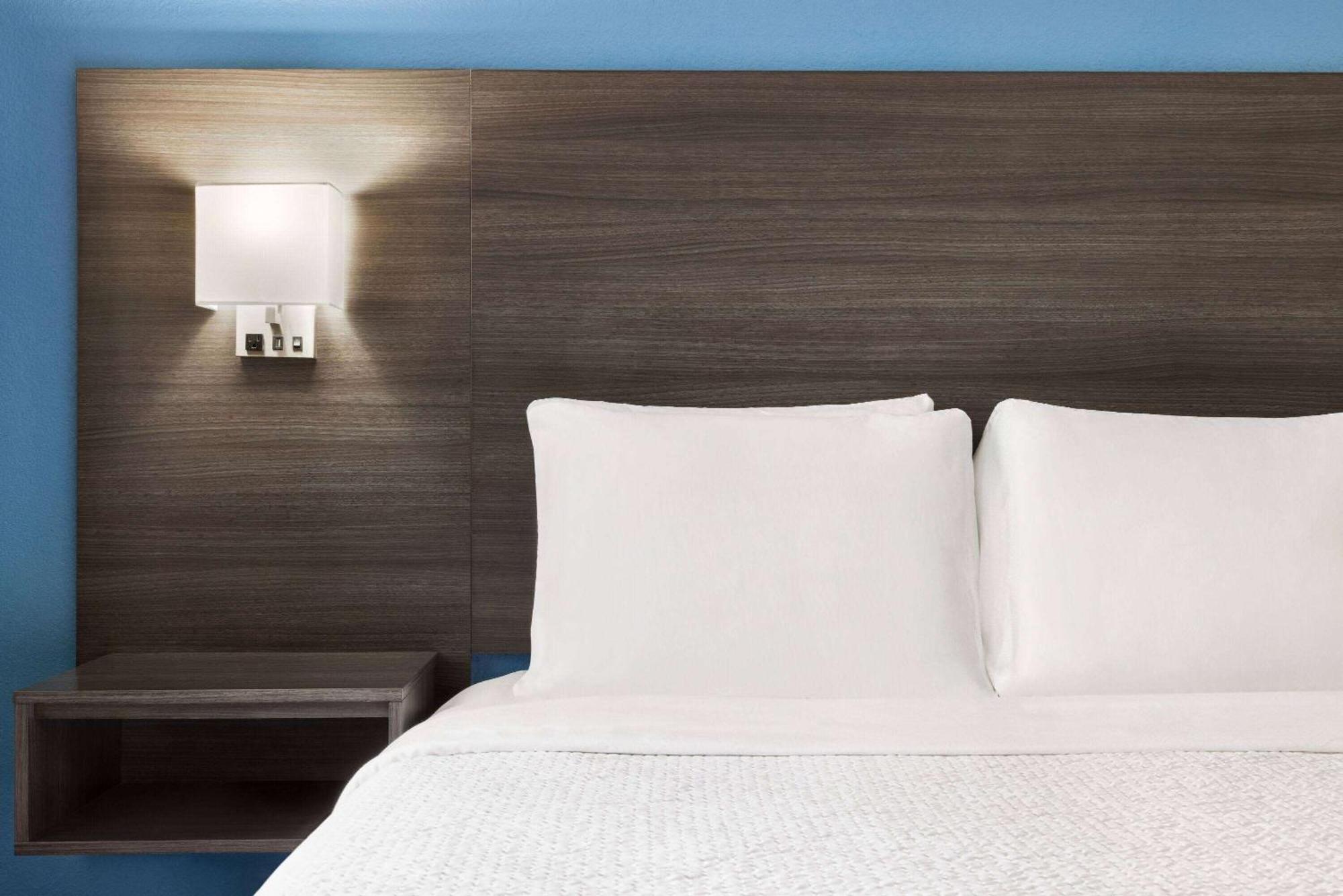 La Quinta Inn By Wyndham San Antonio I-35 N At Toepperwein Esterno foto