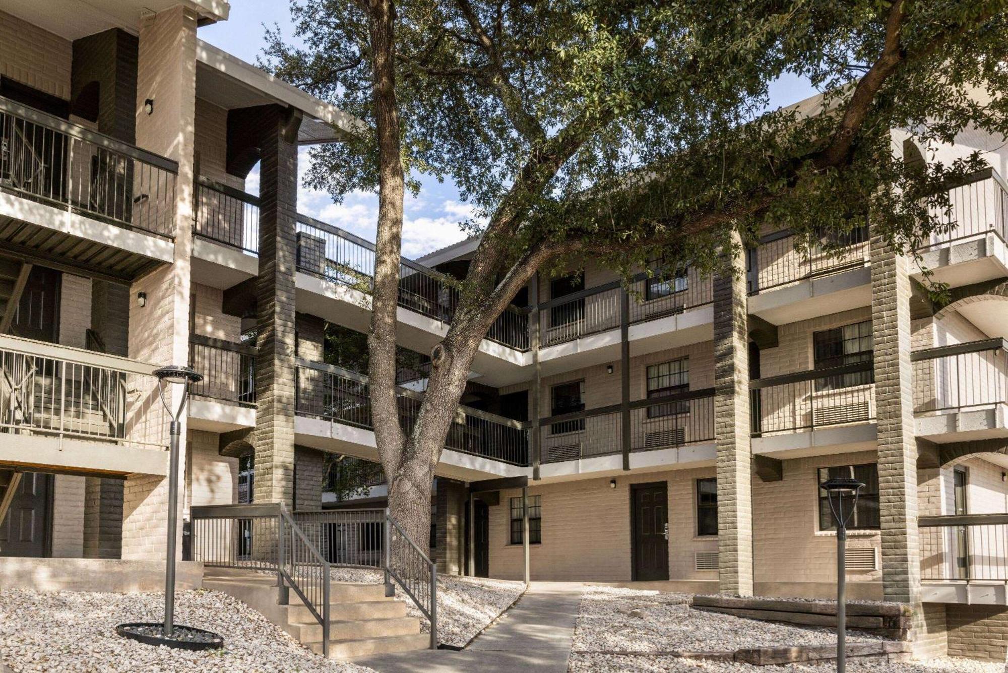 La Quinta Inn By Wyndham San Antonio I-35 N At Toepperwein Esterno foto